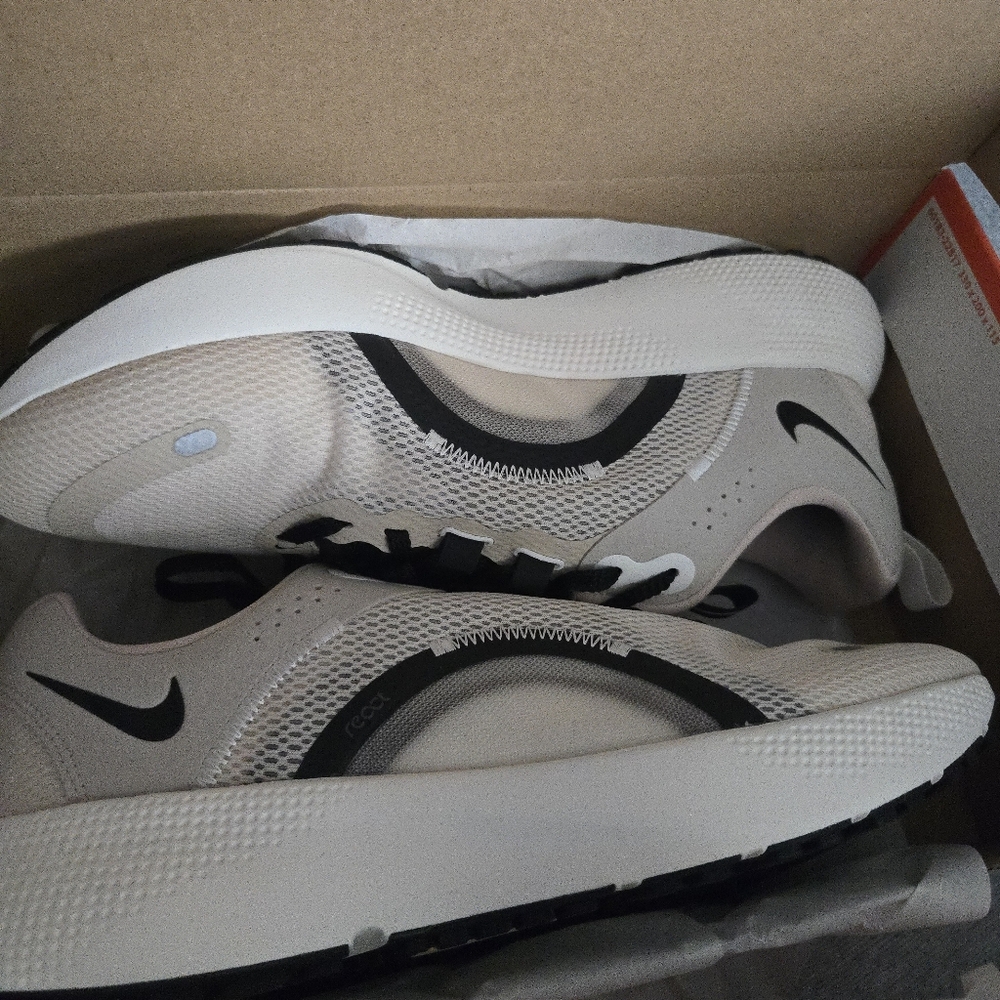 Nike React Escape RN 2 Women Size 11 Sandrift Black Sail 092025 - Picture 8 of 9